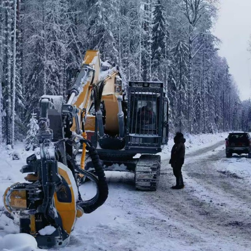 Heavy Equipment And Machinery - Attrezzatura Automatica per il Taglio del